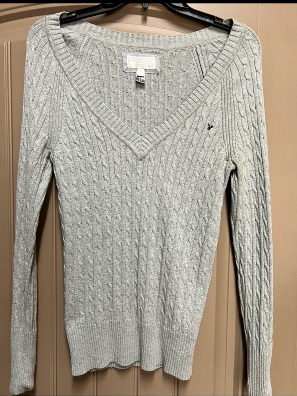 American Eagle Cable Knit V-Neck Sweater Gray Long Sleeve Large